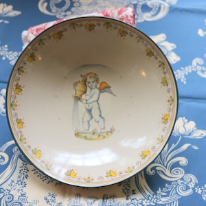 Hand thrown and Hand painted 10 inch bowl made in Deruta, Italy