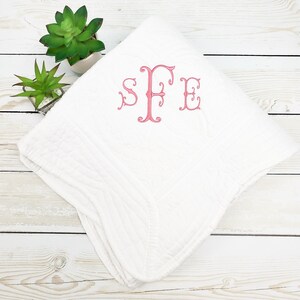 Heirloom Monogramed Quilt - Crib Blanket - Personalized Baby Gift