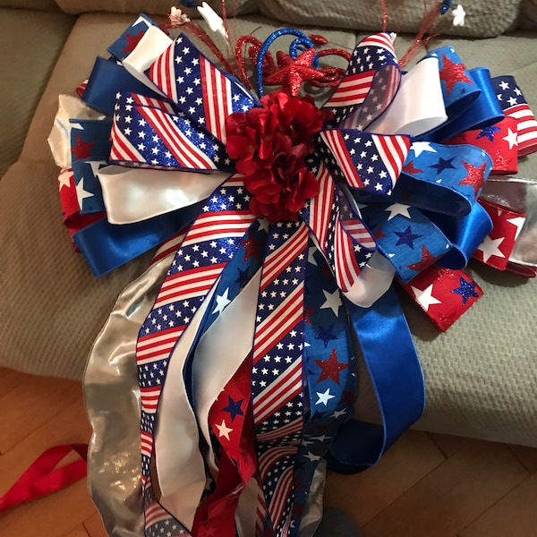 24 inch XXL Patriotic Lamp-post bow, Tree topper bow, Americana bow, Decorative bow