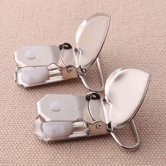 20x Metal Clips Insert Baby Pacifier Holders Heart Shape Silver Suspender Hook 