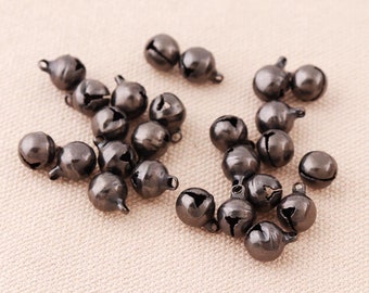 50pcs noir 8mm Jingle cloches petit Jingle bells minuscule Mini grelots perles pour décoration de Noël Bell fin breloques