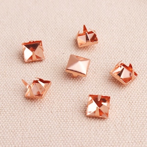30pcs Nailhead hengsten vierkante piramide 10mm rose goud klinknagels 4 claws uitsteeksels hengsten Rivet knoppen klauw hengsten Nailheads schoenen maken