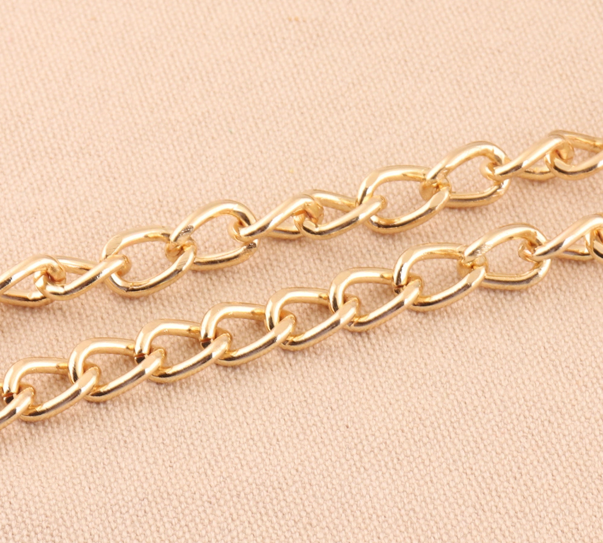 Small Beads Square Shape Tiny Beads 2mm Gold Beads for Necklace