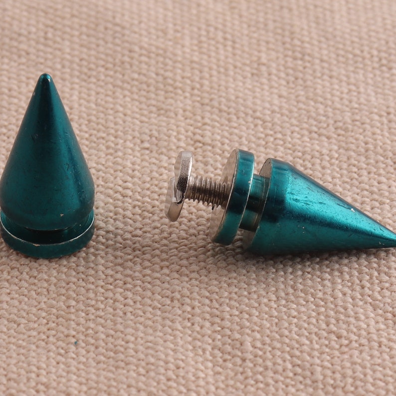 Craft Supplies DIY More color 10 set Screw rivet Wholesale Leather Craft Rivets Bullet Punk Spikes Cone Rivets Screw Punk Studs 10x20mm