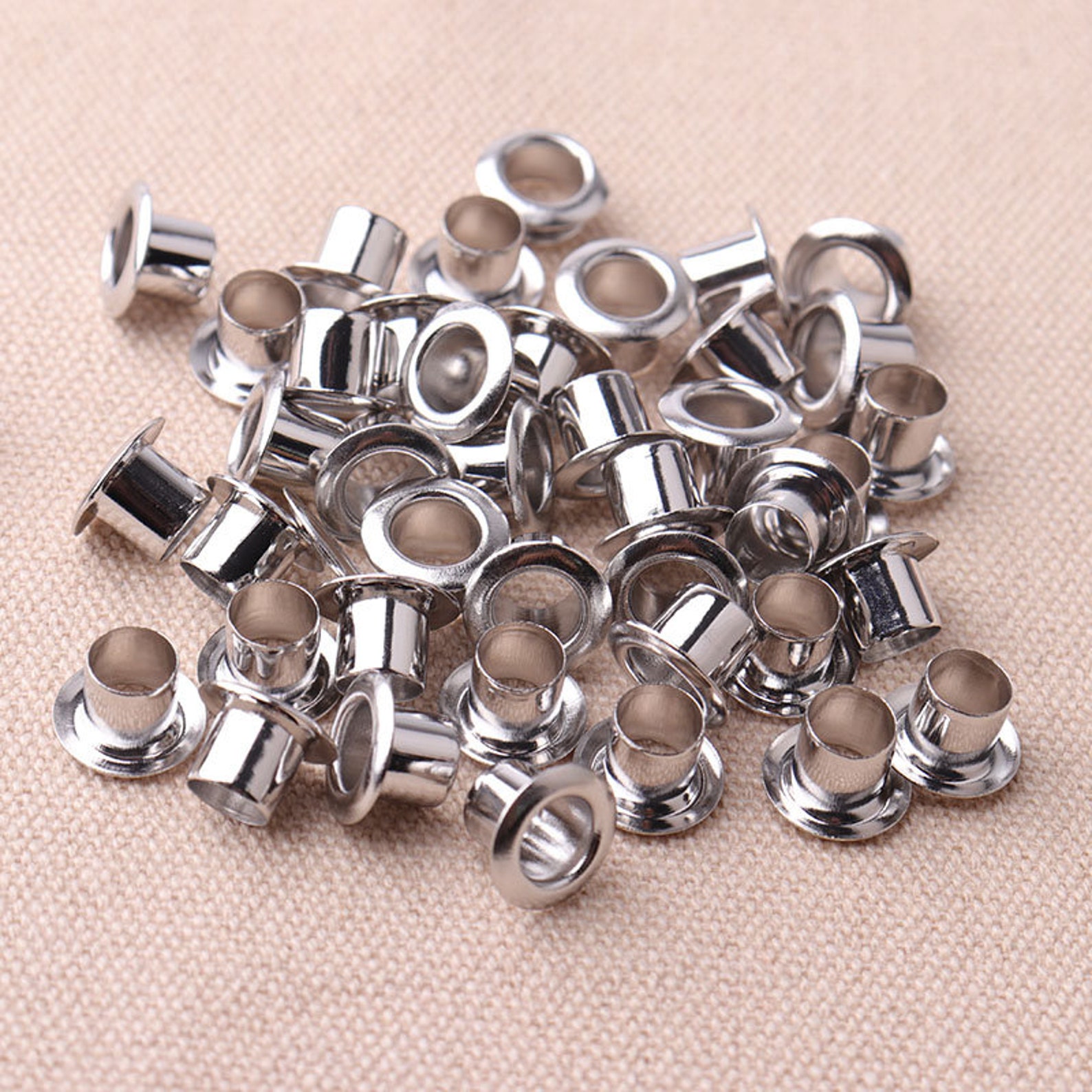 100pcs 10mm Round Eyelets 6mm Hole Silver Grommets Metal Etsy