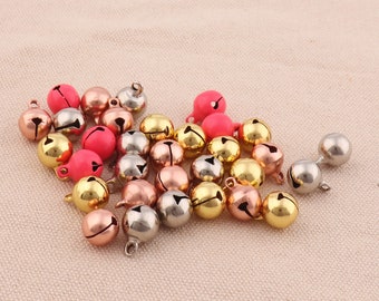 Bunte Jingle Bell Charms kleine Metall Weihnachtsglocke, 10mm langlebige Jingle Kreuz Glocken, Versorgung Pet Halskette Handwerk Haustier Charms Tropfen Anhänger