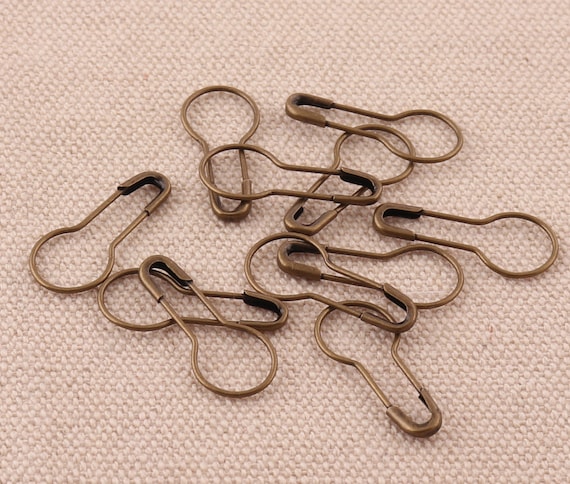 Pear safety pins deals