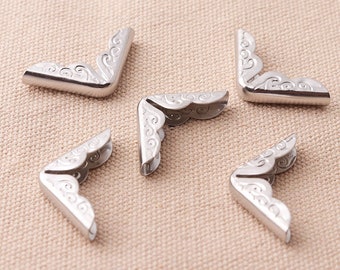 50pcs Metal Corner Protectors Embossed Protector Tips Silver Small 29*21mm Iron 3 Sides Corner For Book Scrapbooking Folders Corners