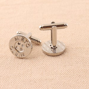 Top Calidad Cufflinks metal carta patrón gemelos regalos para padrinos, regalo de boda Man's Cuff links decoración para traje camisa