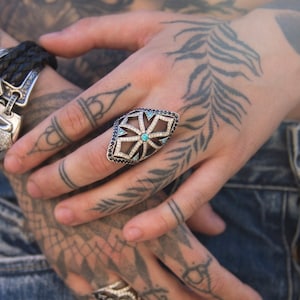 Women&#39;s Victorian Gothic Multi-Stone Cross Half Finger Ring Jewelry