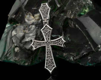 Sterling Silver 925 Gothic Cross Pendant for Biker and Victorian Jewelry - Gothic Cross Pendant