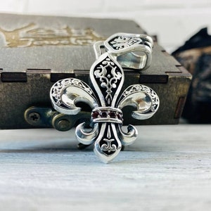 Elegant Gothic Heraldic Lily Sterling Silver Pendant Necklace - Brutalist Fleur-de-Lis Statement Jewelry