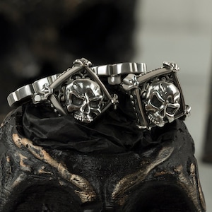 Edgy Silver Skull Cufflinks: Unique Men&#39;s Accessories for Weddings, Bikers & Gothic Fashion