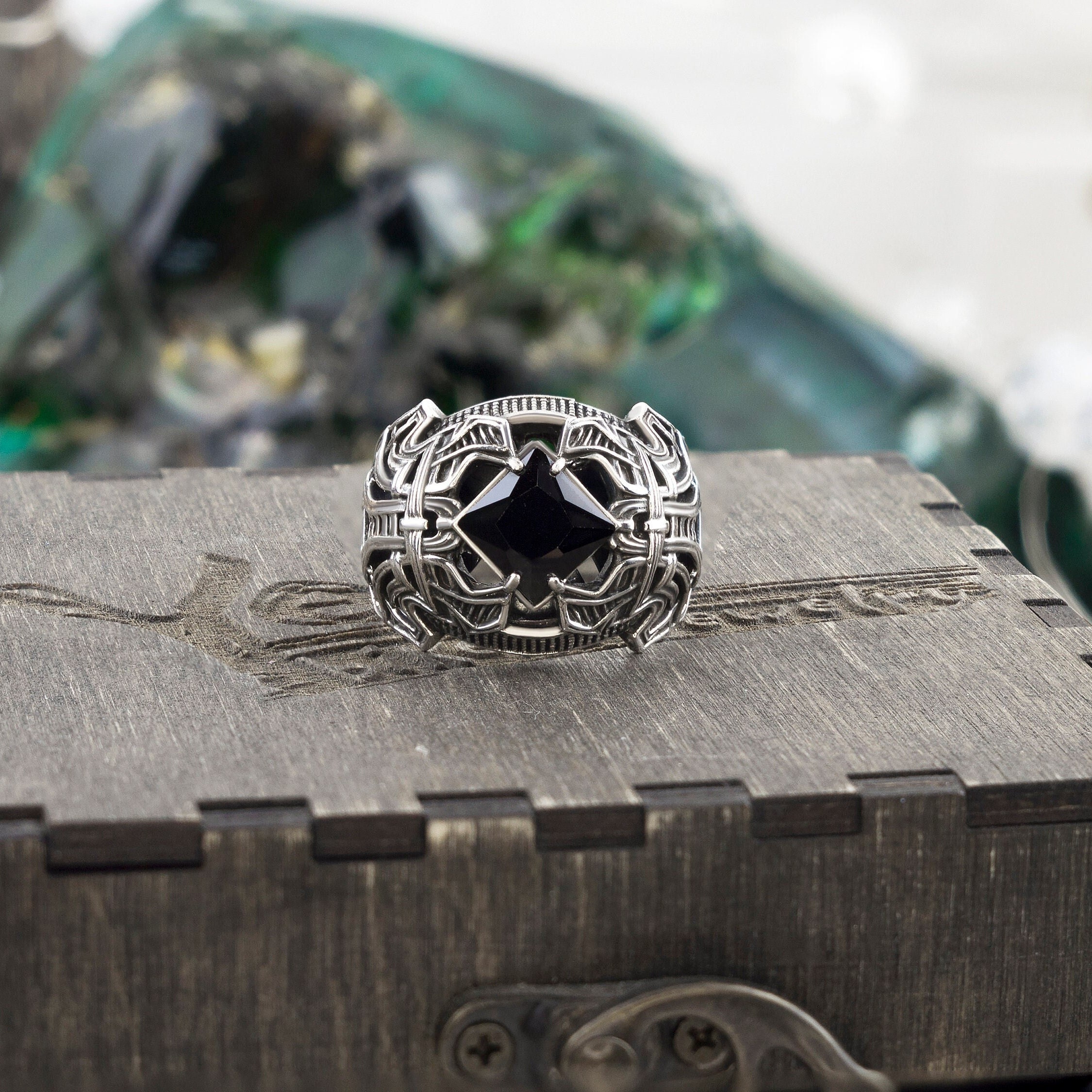 Anello da motociclista gotico nero in argento sterling 925 da uomo, gioielli medievali - Italia
