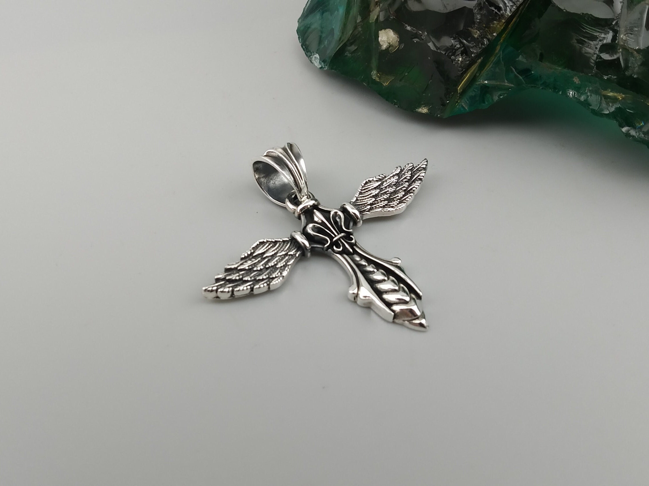 Silver Vintage Devil Wing Cross PD 【公式通販】