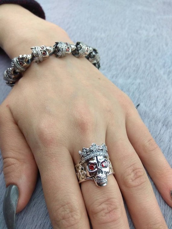 Santa Muerte Anillo de calavera para mujer Anillo de plata Joyeria de motociclistas de la corona Joyeria de calaveras Anillo ajustable Anillo adimensional Reina de las calaveras Etsy Mexico