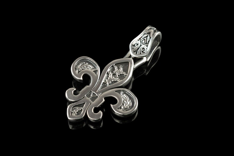 Fleur de lis pendant Fleur De Lis Charm Men/'s silver pendant
