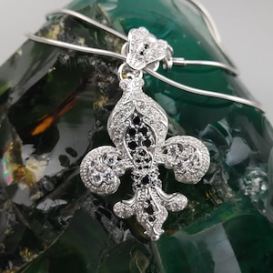 925 Sterling Silver French Royal Fleur de Lis Lily Pendant Necklace