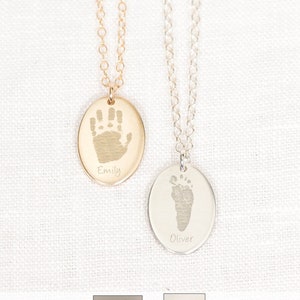 Personalized Hand Print Necklace Personalized Foot Print Necklace Foot Print Engraving Newborn Footprint Gift Mom and Child image 2