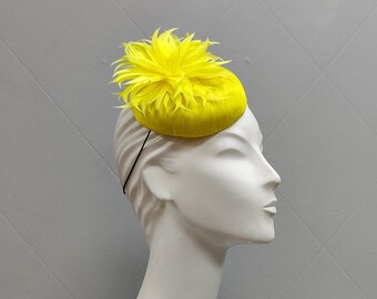 Yellow Silk Abaca Cocktail Hat with Feather Flower Handmade Millinery Pillbox Hat for Ascot Hats for Wedding Fascinator Percher Hat