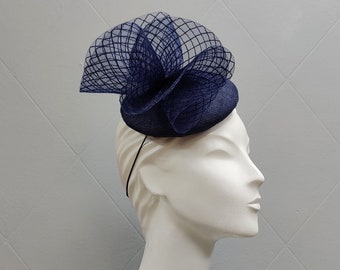 Sombrero de cóctel azul marino Fascinator sombreros de millinery hechos a mano para sombrero Royal Ascot para sombrero de invitado de boda para el día de las damas