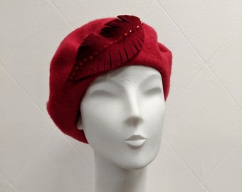 Béret en feutre de laine rouge, chapeau de style français, béret pour femme, béret, bibi, chapeau formel d'hiver, béret unique, chapeau de mariage