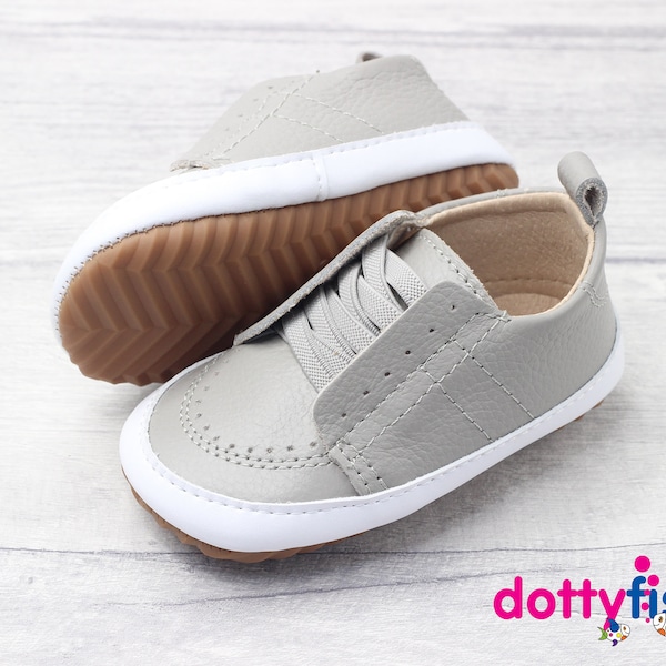 Dotty Fish Leather Infant Casual Shoes. Slip-on Rubber Sole Trainers. Baby Boys Girls First Walkers. Non-slip Toddler Shoes.