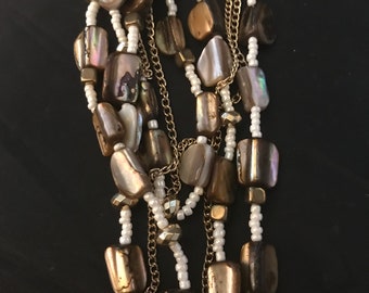 Cher Necklace From 1971. Messy, Gorgeous Brown Mountain Stone, Mini White Beads, Golden Chain. Nice Quality. Good Condition. Vintage.