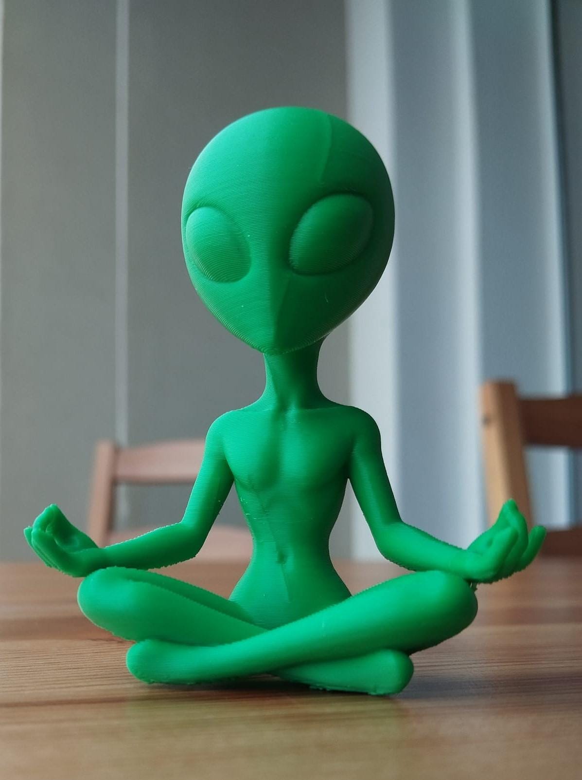 Meditating Alien Figurine: Zen Yoga Sci-fi Decor - Etsy