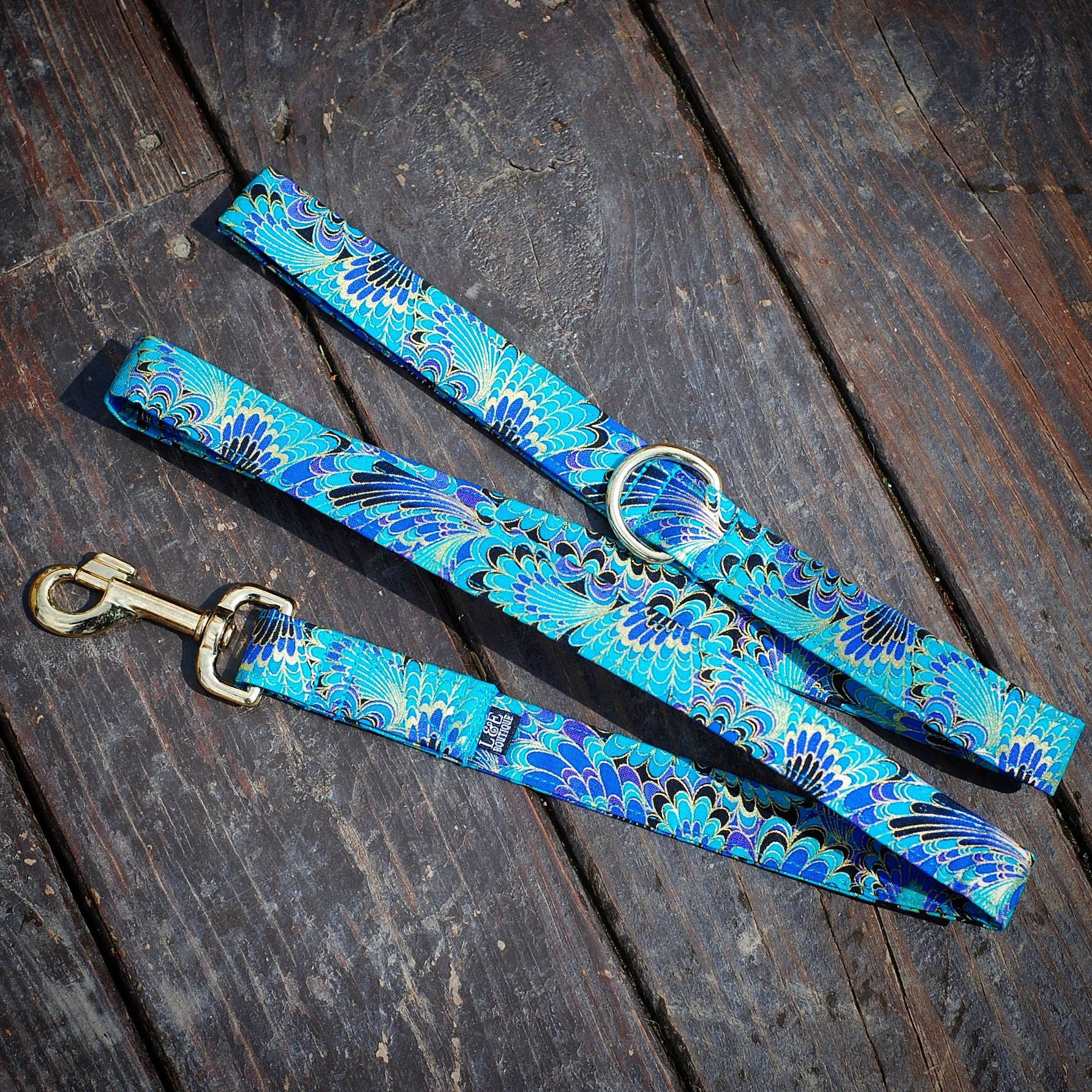 peacock leash