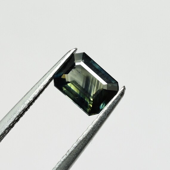 Saphir étoilé Naturel De Thaïlande - Bleu Vert - 6.0 X 4.6 Mm - 0.46 Ct