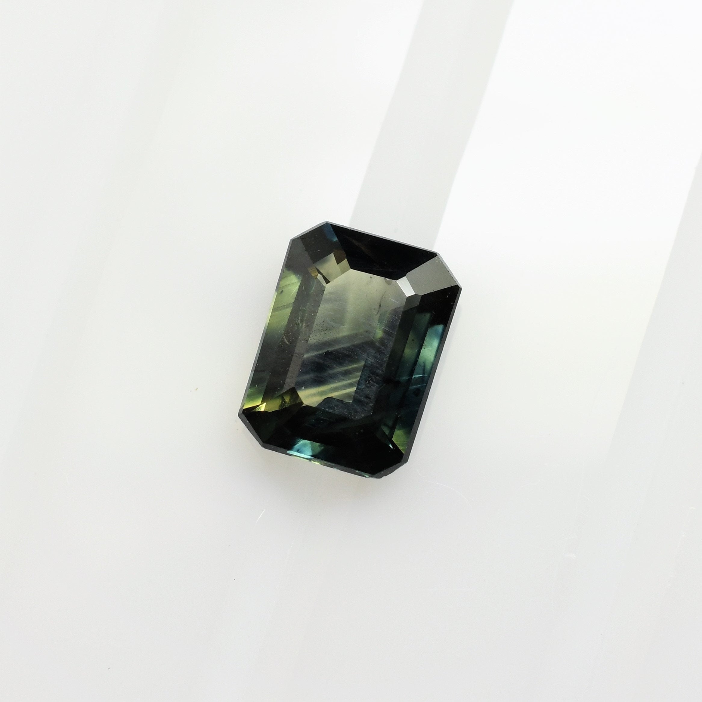 RARE !! SAPHIR BLEU D'AFRIQUE : 6 mm x 5.3 mm ★★ p298.129T RARE !! SAPHIR BLEU D'AFRIQUE : 6 mm x 5.3 mm ★★ p298.129T