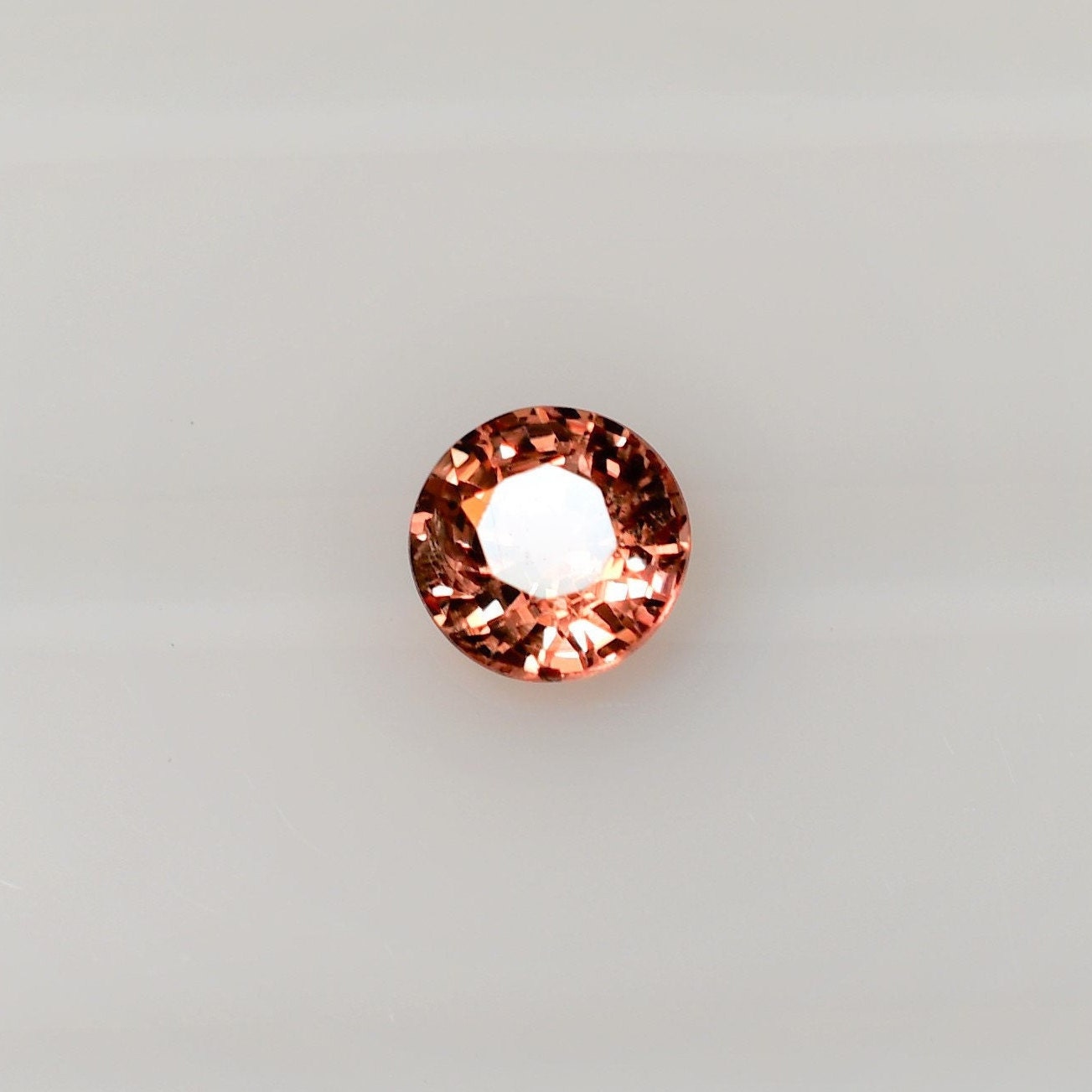 SAPHIR ORANGE 'Rose D'Afrique' - 2,47 Carats - Traité Par Diffusion Au Béryllium - Taille 9x7.2mm - Neuf Avec étiquettes