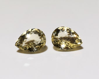 Pair of Beryl Heliodore yellow pastel pear 8x6 mm, this pair of shiny stones weighs 2.42 carats and comes from Madagascar