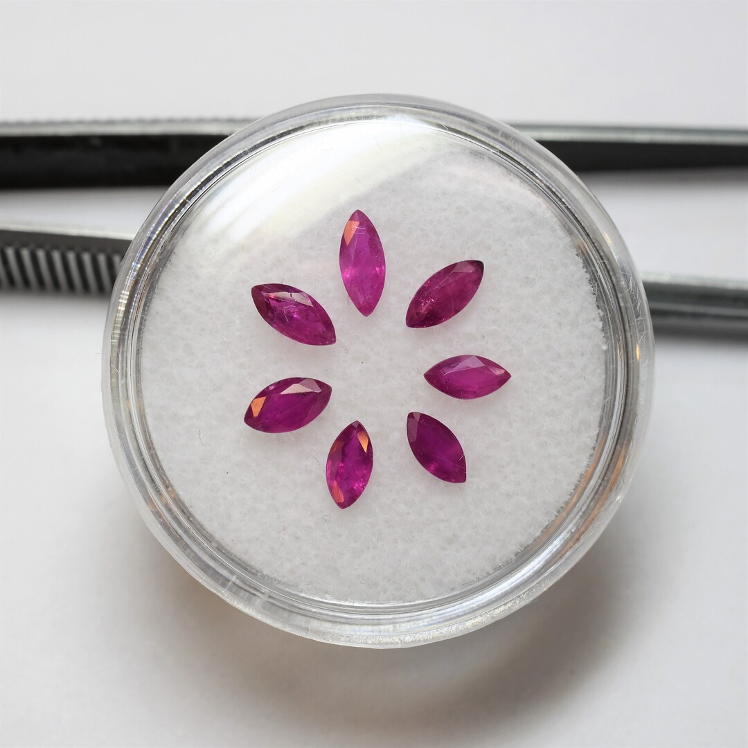 Rubis Naturel Marquise 1.95 Carats - 6x12mm - Pur à La Loupe - Sri Lanka - Sans Réserve