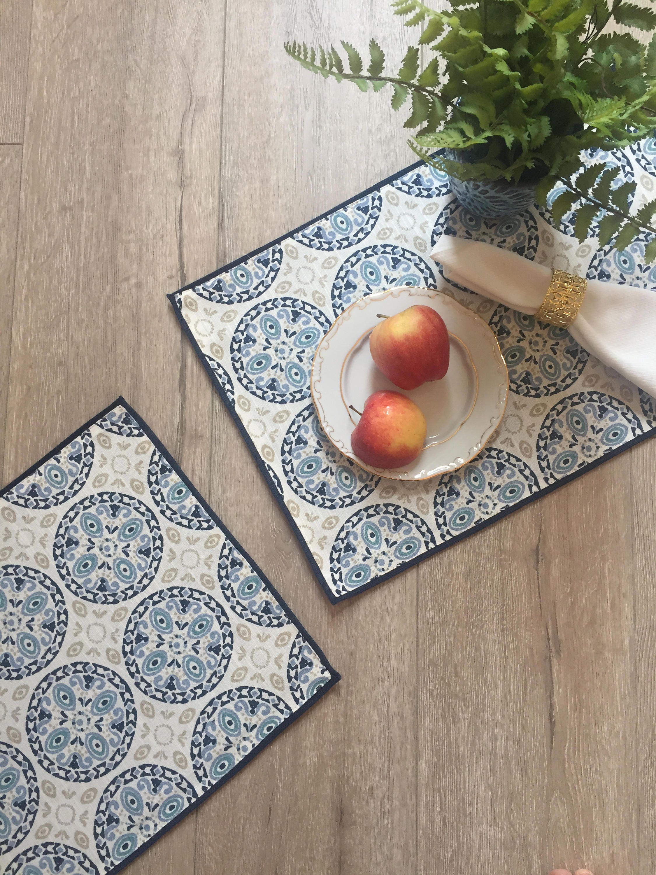 Modern table mats in cotton fabric, geometric block print design