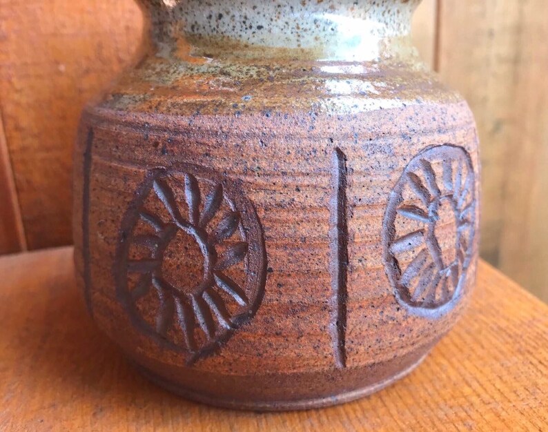 Clay Bowl with Lid Pottery Round Bowl With Lid Speckled Etched Pottery Vintage Ceramic Bowl With Lid Handmade Ceramic Sugar Bowl
