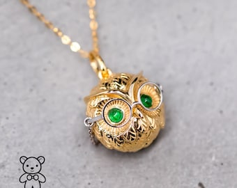 Adorable Dr. Owl Emerald Pendant Necklace 14K Yellow Gold with White Gold Glasses