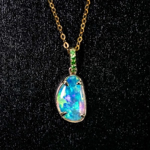 Australian Fiery Crystal Opal Necklace 14K Yellow Gold