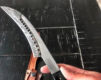 Hand Forged Damascus Steel Hunting Knife: Bull Horn & Camel Bone Handle