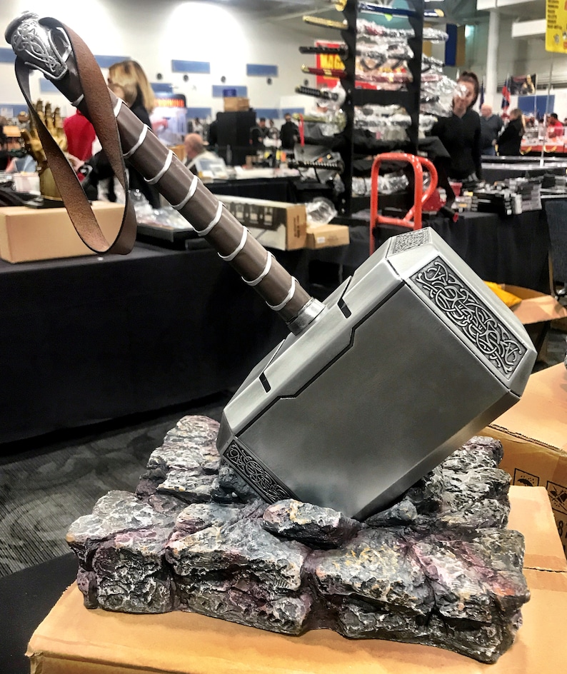 Actual Size Scale Full Resin Avengers Thor Hammer 1 1 Replica Prop Mjolnir cosplay USA With Resin Base image 1