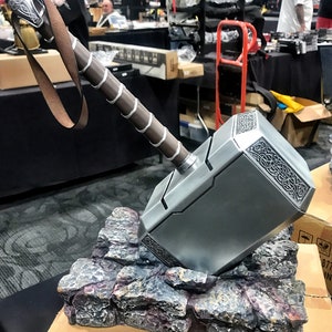 Actual Size Scale Full Resin Avengers Thor Hammer 1 1 Replica Prop Mjolnir cosplay USA With Resin Base image 3