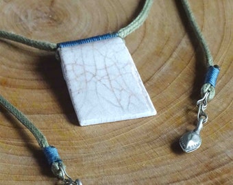 Adjustable white Crackle ceramic necklace