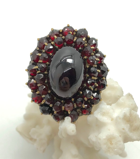 Antique Victorian Cabochon Garnet Ring; Rose Cut G