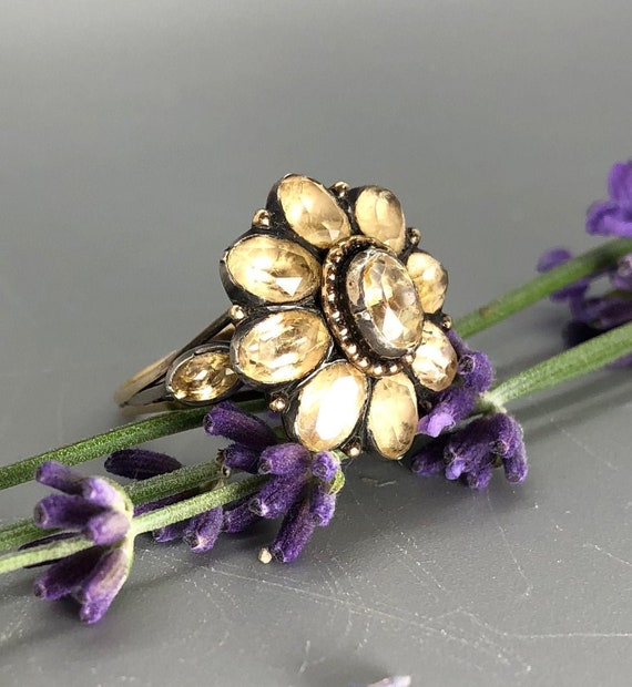 Antique Foiled Citrine Ring in 18K Yellow Gold and