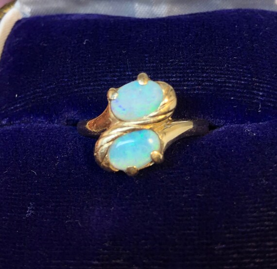 Vintage Opal Snake Ring in Solid 14K Yellow Gold,