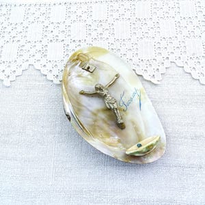 French Antique Souvenir Wall Mounted Religious Holy Water Font made of a Large Shell from Fecamp Normandy, Retro Touristware Catholic Decor