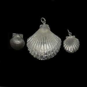 Colgante de plata de ley con forma de concha de vieira – Colgante marino hecho a mano