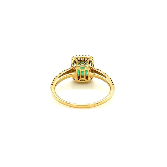 14kt Yellow Gold Emerald Halo Ring w/ Diamond Acc… - image 5