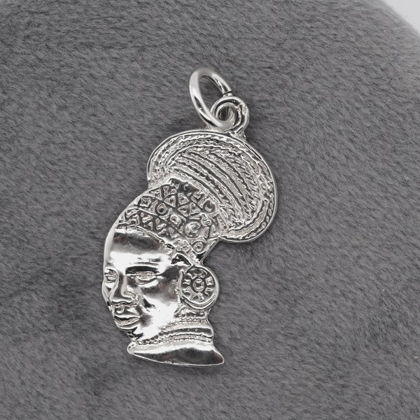 Sterling Silver African Queen Charm